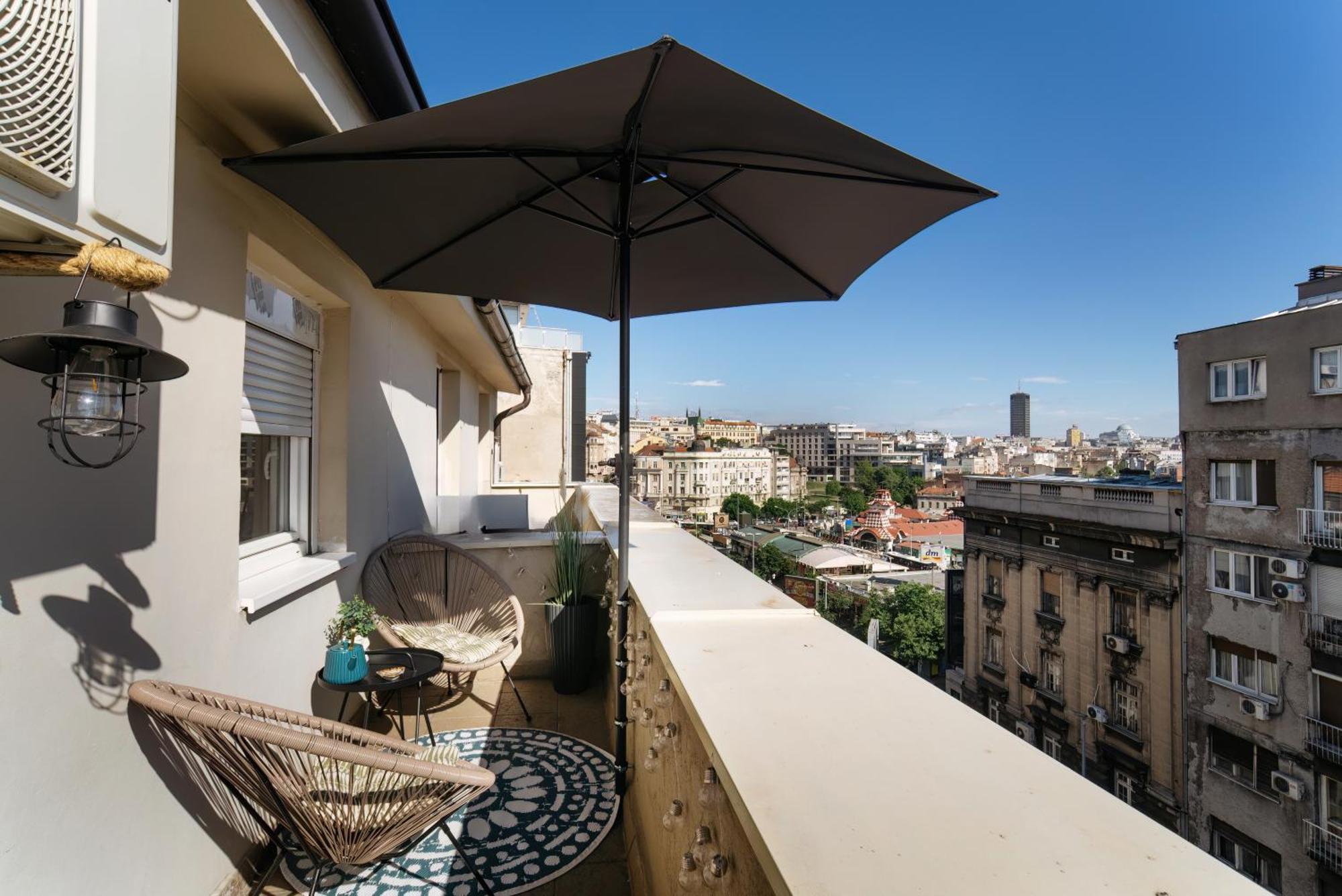 Roof Shelter City View Old Town Renovated 베오그라드 외부 사진